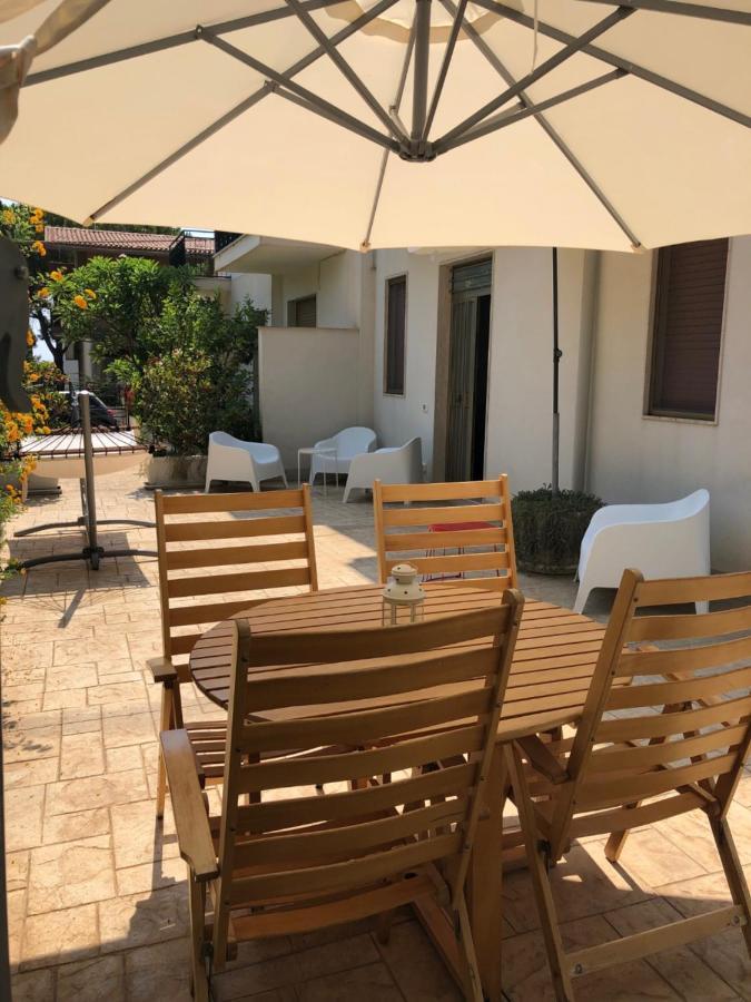 Marina Di Modica Suite Екстериор снимка